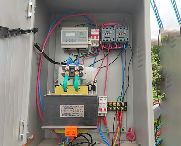 ��ݮ����������ΰũ�ֻ�Զ�̴��������4G